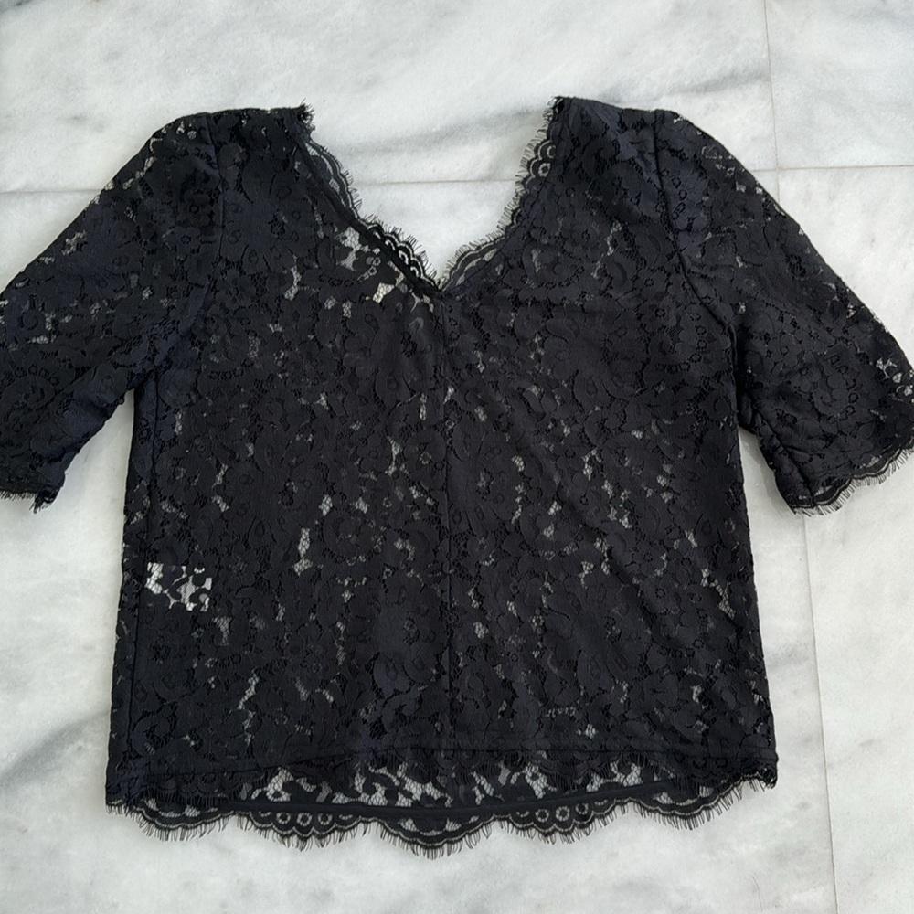 Joie lace top size small
